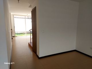 Foto 9 de DE VENTA BONITA CASA EN TUMBACO,  SECTOR SANTA ROSA