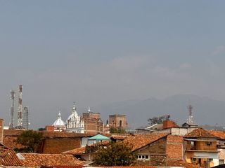 Foto 13 de CASA ESQUINERA, RENTERA Y COMERCIAL DE VENTA, Sector Centro Histórico de Cuenca C1428