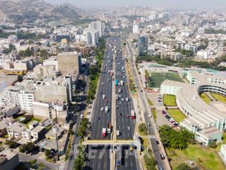 Foto 14 de ALQUILER DE CASA EN SURCO 440 M2 PARA USO COMERCIAL