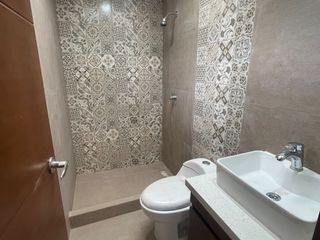 Foto 18 de C1430 MODERNA CASA VIP DE TRES PLANTAS EN VENTA, Sector Huizhil C1430