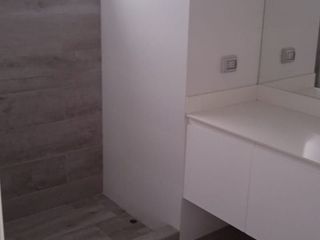 Foto 9 de Vendo lindo Dpto Duplex de estreno en Chacarilla - Surco en primer piso con terraza y frente a parque.