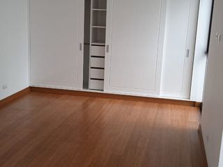 Foto 55 de Vendo lindo Dpto Duplex de estreno en Chacarilla - Surco en primer piso con terraza y frente a parque.