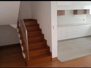 Foto 62 de Vendo lindo Dpto Duplex de estreno en Chacarilla - Surco en primer piso con terraza y frente a parque.