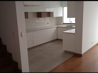 Foto 104 de Vendo lindo Dpto Duplex de estreno en Chacarilla - Surco en primer piso con terraza y frente a parque.