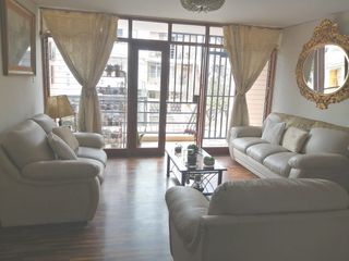 Foto 2 de VENTA AMPLIO DPTO EN URB. SAN JOAQUIN, BELLAVISTA