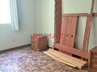 Foto 19 de VENDO CASA COMO TERRENO EN PUEBLO LIBRE CERCA A LA UNION Y LA CATÓLICA