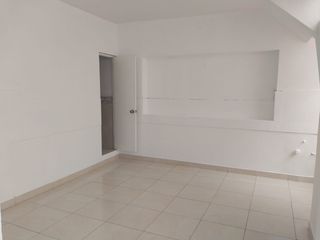 Foto 13 de ALQUILER LOCAL 2DO PISO CHOSICA