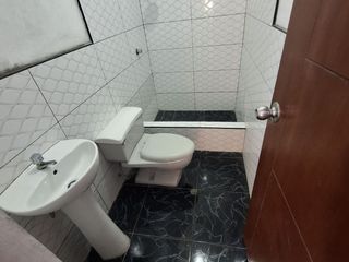 Foto 4 de CASA EN VENTA CERCA DE LA AV. NESTOR GAMBETA