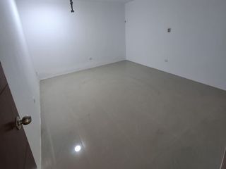 Foto 8 de CASA EN VENTA CERCA DE LA AV. NESTOR GAMBETA