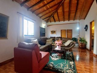 Foto 10 de CABAÑA DE 7 HABITACIONES MUY BIEN UBICADA