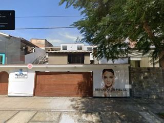 Foto 15 de ¡Tu Consultorio Ideal Para Brillar En Medicina Estética En Avenida De Alto Tránsito En San Borja!