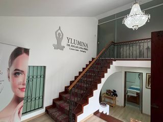 Foto 10 de ¡Tu Consultorio Ideal Para Brillar En Medicina Estética En Avenida De Alto Tránsito En San Borja!