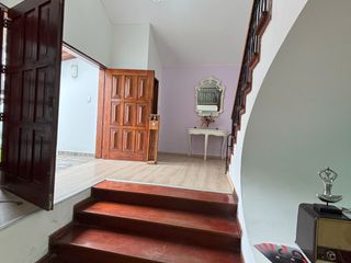 Foto 13 de ¡Tu Consultorio Ideal Para Brillar En Medicina Estética En Avenida De Alto Tránsito En San Borja!