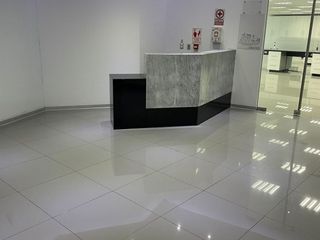 Foto 2 de Alquilo Exclusiva Oficina - Lima Central Tower