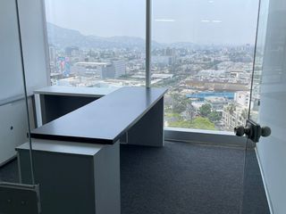 Foto 5 de Alquilo Exclusiva Oficina - Lima Central Tower