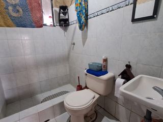 Foto 5 de CASA LOTE EN VENTA - MADRID CUND.