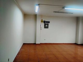Foto 4 de Oficina en Limite de Surquillo con Miraflores !!!🤗
