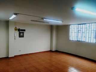 Foto 10 de Oficina en Limite de Surquillo con Miraflores !!!🤗