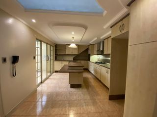 Foto 4 de ¡En renta casa de 4 dormitorios en urbanización privada!