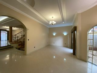 Foto 6 de ¡En renta casa de 4 dormitorios en urbanización privada!