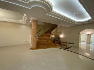 Foto 35 de ¡En renta casa de 4 dormitorios en urbanización privada!