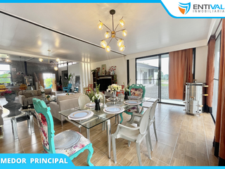 Foto 12 de VENDO CASA MODERNA en Urbanización Privada La Toscana, en Santo Domingo