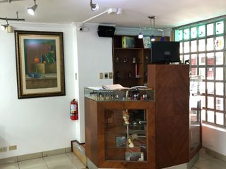 Foto 7 de Venta de Local en Urdesa Central, Victor Emilio Estrada,Guaayaquil