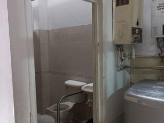 Foto 16 de Vendo amplia casa comercial rentando, Sector Conucos