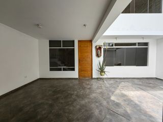 Foto 2 de Alquilo Casa En Urb Santa Rosa Del Palmar, Ideal Para Oficinas, Empresas