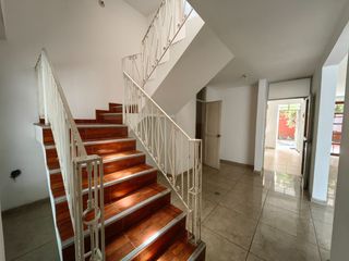 Foto 7 de Alquilo Casa En Urb Santa Rosa Del Palmar, Ideal Para Oficinas, Empresas