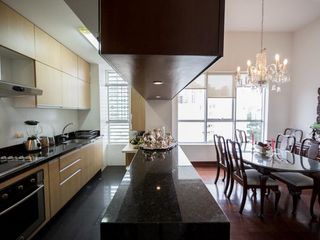 Foto 3 de VENTA PENTHOUSE EN SAN ISIDRO CERCA AL GOLF.NEGOCIABLE!!!!