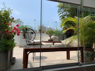 Foto 9 de VENTA PENTHOUSE EN SAN ISIDRO CERCA AL GOLF.NEGOCIABLE!!!!