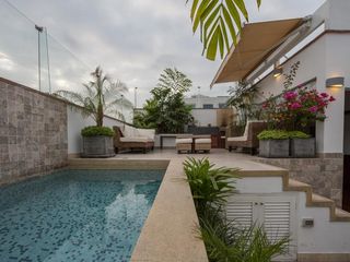 Foto 2 de VENTA PENTHOUSE EN SAN ISIDRO CERCA AL GOLF.NEGOCIABLE!!!!