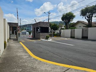 Foto 14 de Casa de venta de 3 dormitorios sector Lumbisí Cumbayá Quito Ecuador