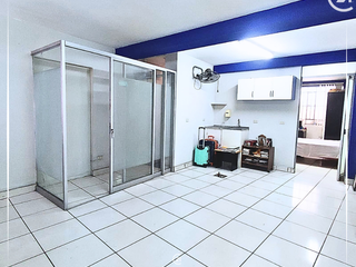 Foto 10 de PROPIEDAD COMERCIAL EN VENTA – AV. JORGE BASADRE, TACNA