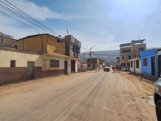Foto 11 de VENTA DE CASA CONSIDERADA TERRENO A UNA CUADRA DE LA AV. INDUSTRIAL FRENTE A CASA DE TAPIZ- TACNA.