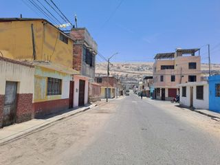 Foto 5 de VENTA DE CASA CONSIDERADA TERRENO A UNA CUADRA DE LA AV. INDUSTRIAL FRENTE A CASA DE TAPIZ- TACNA.