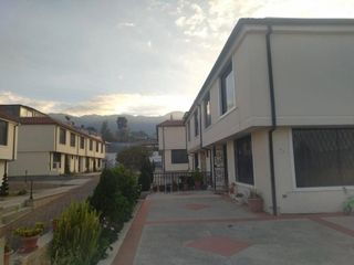 Foto 2 de Vedo casa de 410m, urbanizacion privada El condado