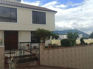 Foto 16 de Vedo casa de 410m, urbanizacion privada El condado