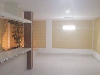 Foto 5 de Venta De Casa En Urb. Miguel Grau