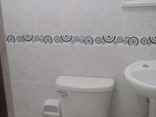 Foto 9 de Venta De Casa En Urb. Miguel Grau