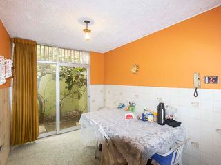 Foto 7 de VENDO CASA COMO TERRENO JIRON LAS UVAS SANTIAGO DE SURCO