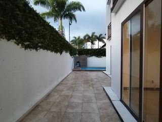 Foto 14 de Via a la Costa, Venta de lindo departamento 3 dorm planta baja con patio y piscina