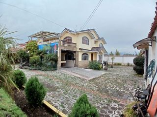 Foto 2 de En venta casa y amplio terreno en Fajardo Valle de los Chillos