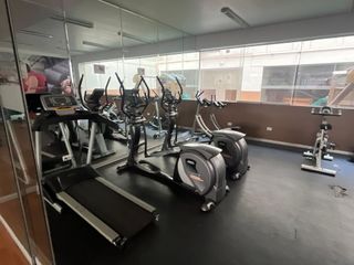 Foto 14 de ocasión venta dpto. lince  av prolongación Iquitos 75mt/ Incluye cochera