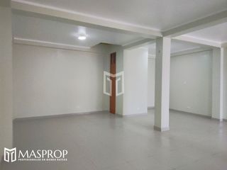 Foto 9 de Edificio multifuncional en PROMUVI VIÑANI – ¡Ideal para VIVIR o INVERSIÓN!