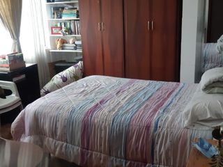 Foto 10 de Vendo Departamento Grande.