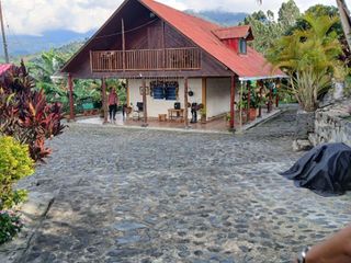Foto 1 de VENTA DE FINCA TIPO CHALET DE BUGA, VALLE DEL CAUCA