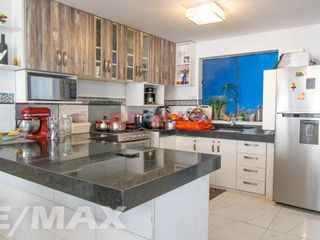 Foto 2 de VENTA DE DEPARTAMENTO EN LOS OLIVOS CON COCHERA MAS AZOTEA