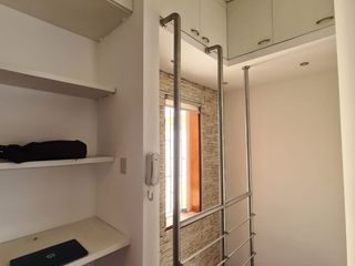 Foto 12 de Depa duplex en alquiler super iluminado de 2 dormitorios en San Isidro a 1 cuadra del Olivar